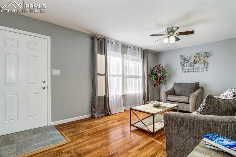 33 Dartmouth St, Colorado Springs, CO 80911