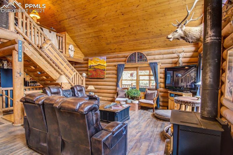 33 Kenosha Cir, Divide, CO 80814