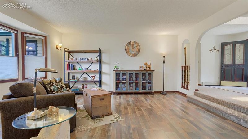 330 Jack Boot Rd, Monument, CO 80132