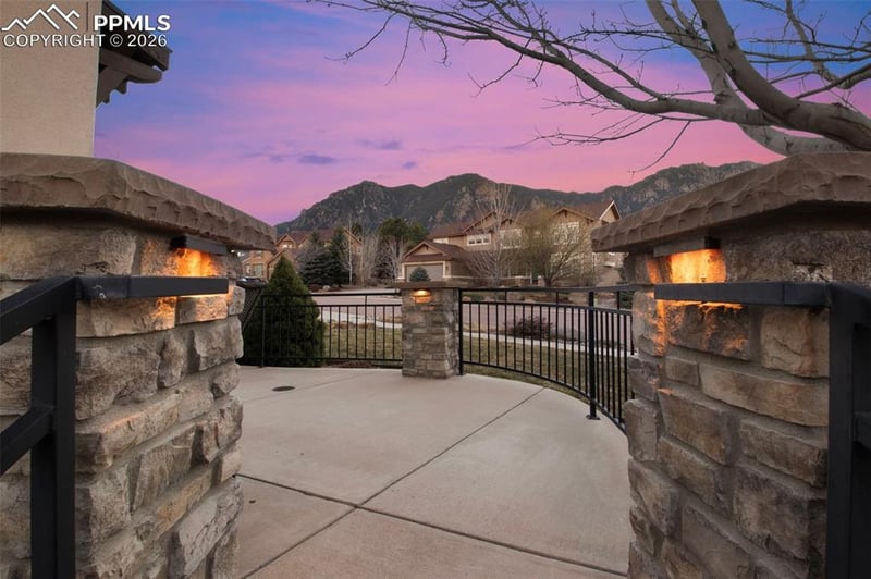 330 Lowick Dr, Colorado Springs, CO 80906