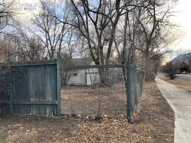 330 W Platte Ave, Colorado Springs, CO 80905
