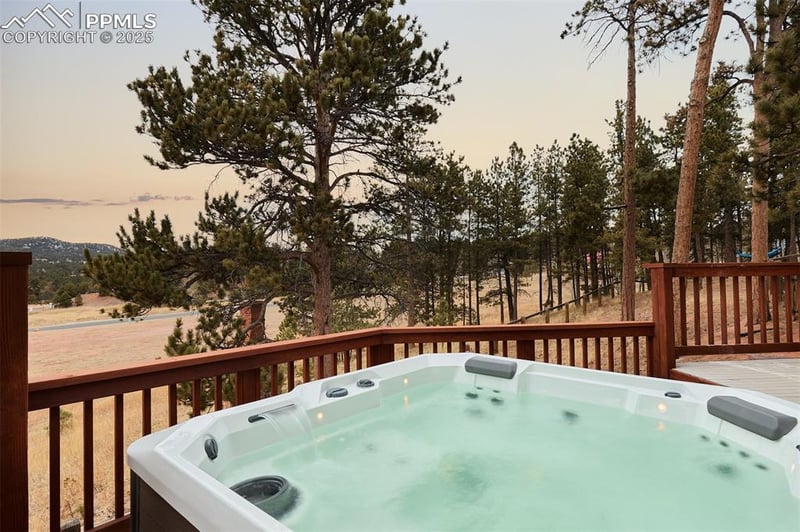 330 Ponderosa Ct, Woodland Park, CO 80863