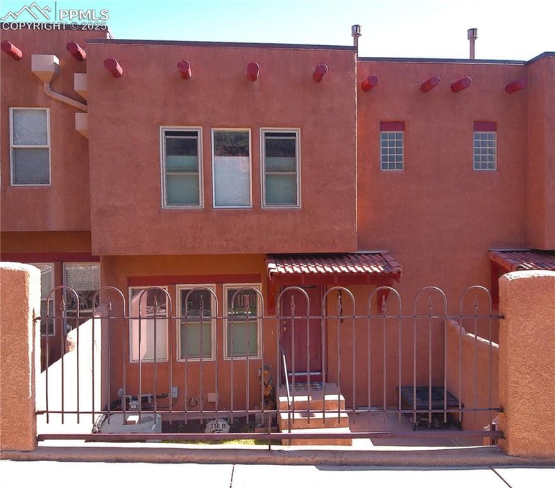 330 Santa Fe Pl #B, Manitou Springs, CO 80829
