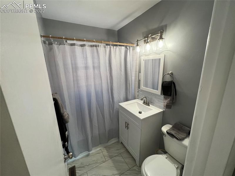 3300 Miramar Dr, Pueblo, CO 81005