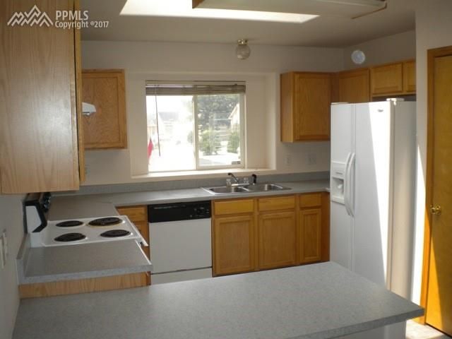 3303 Spotted Tail Dr, Colorado Springs, CO 80916