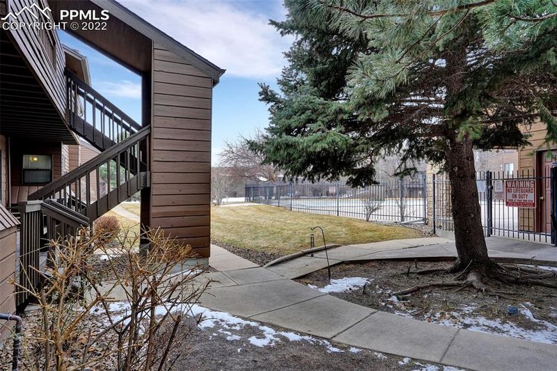 3305 Capstan Way, Colorado Springs, CO 80906