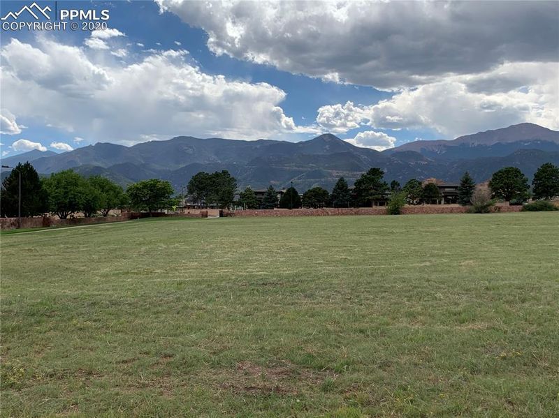 3306 Hill Cir, Colorado Springs, CO 80904