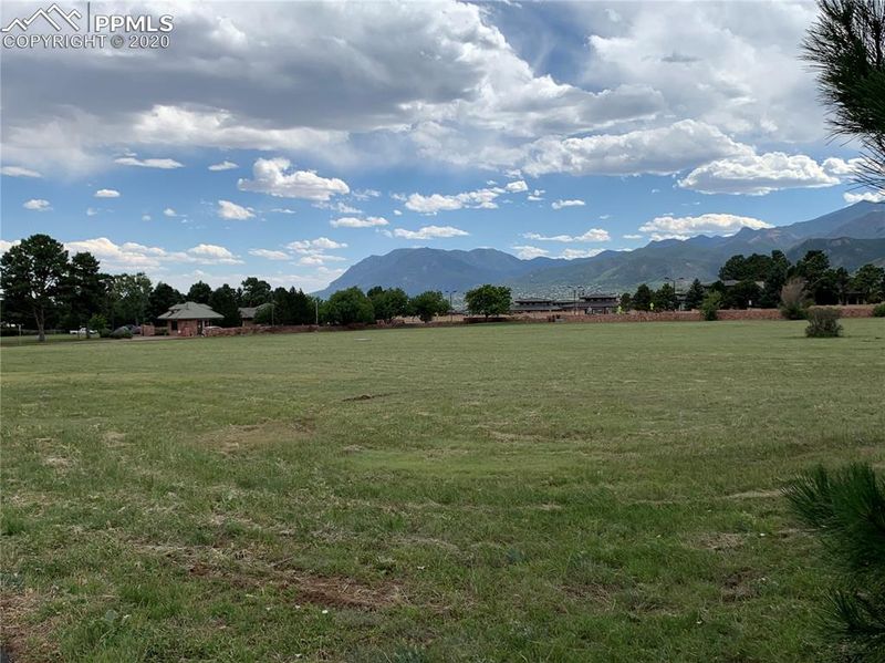 3306 Hill Cir, Colorado Springs, CO 80904