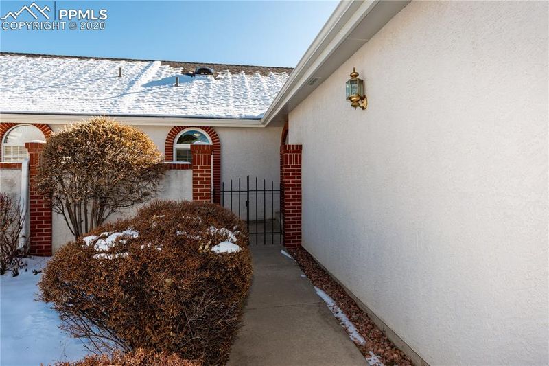 3306 Soaring Bird Cir, Colorado Springs, CO 80920