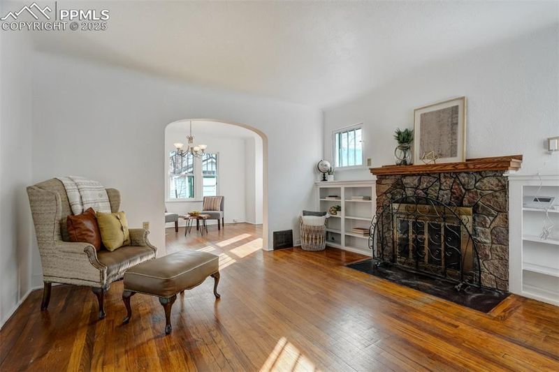 331 Cheyenne Blvd, Colorado Springs, CO 80905