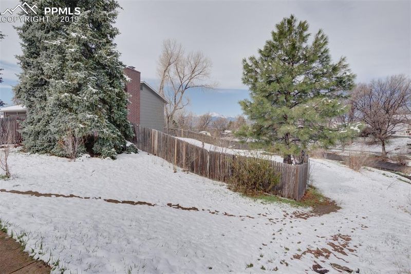 3310 Oro Blanco Dr, Colorado Springs, CO 80917