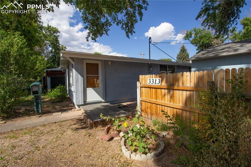 3313 N Arcadia St, Colorado Springs, CO 80907