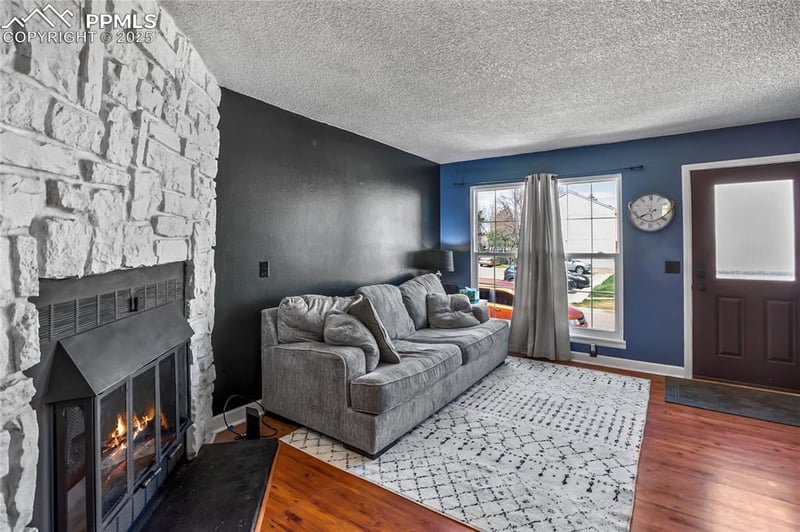3319 Queen Anne Way, Colorado Springs, CO 80917