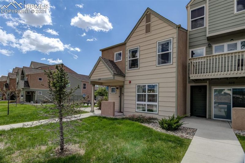 332 E Ohio Ave, Fountain, CO 80817