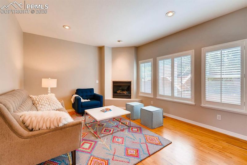 332 Santa Fe Pl #B, Manitou Springs, CO 80829