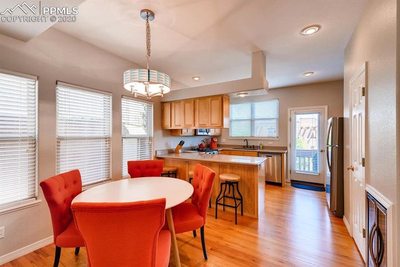 332 Santa Fe Pl #B, Manitou Springs, CO 80829