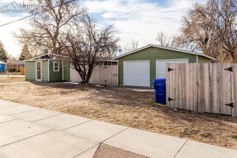 3320 Arcadia St, Colorado Springs, CO 80907