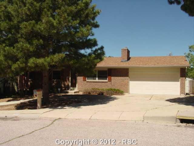 3320 Cortina Dr, Colorado Springs, CO 80918