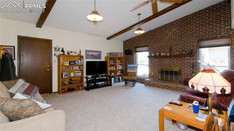 3325 Brenner Pl, Colorado Springs, CO 80917