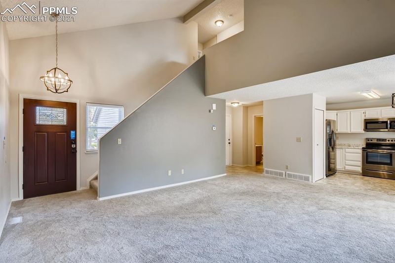 3325 Richmond Dr, Colorado Springs, CO 80922