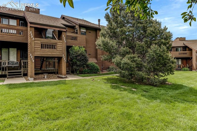 3327 Capstan Way, Colorado Springs, CO 80906
