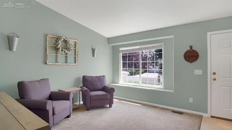 3328 Osprey Ridge Dr, Colorado Springs, CO 80916