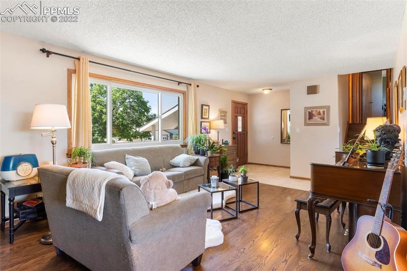 333 Crystal Hills Blvd, Manitou Springs, CO 80829