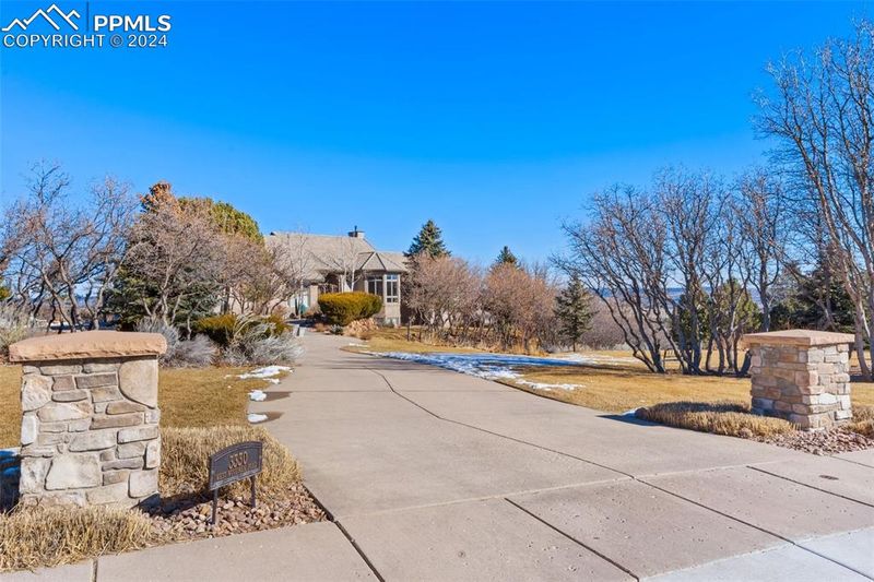 3330 W Woodmen Rd, Colorado Springs, CO 80919