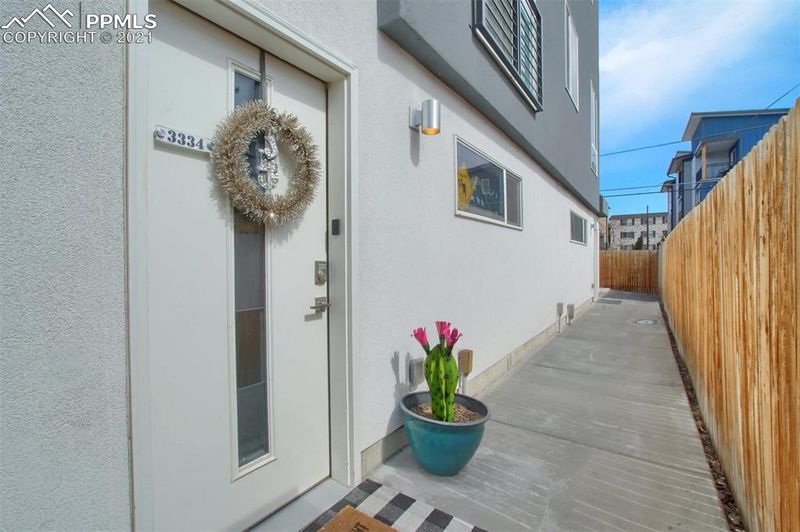3334 S Washington St, Englewood, CO 80113