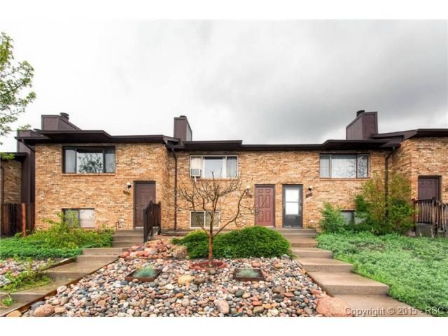 334 Mount View Ln, Colorado Springs, CO 80907