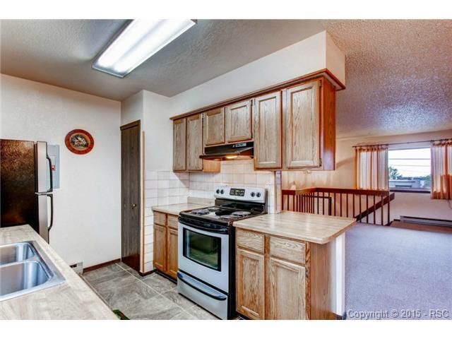 334 Mount View Ln, Colorado Springs, CO 80907
