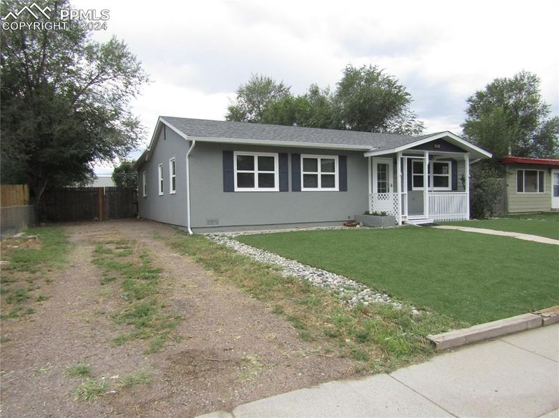 334 Mount View Ln, Fountain, CO 80817