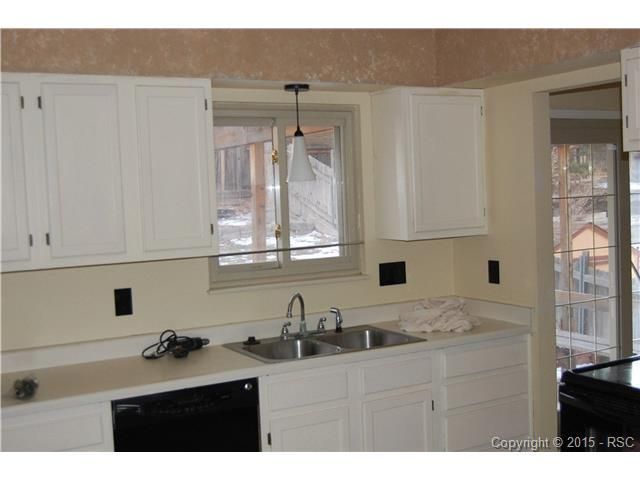 335 Corliss St, Colorado Springs, CO 80911