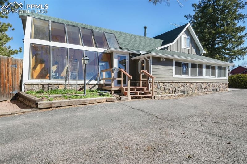 335 N Jefferson St, Colorado Springs, CO 80132