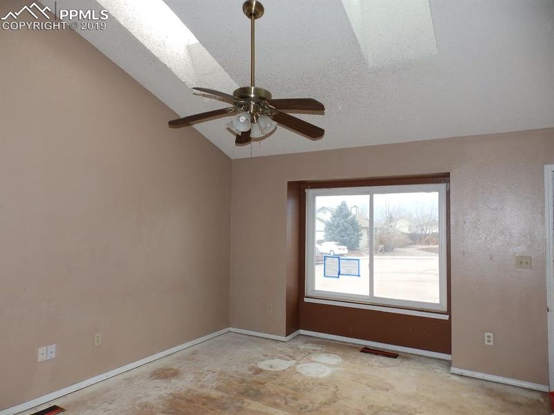 335 Oneil Ct, Colorado Springs, CO 80911