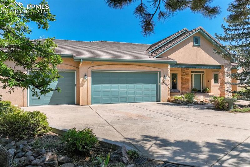 3360 Hydra Dr, Colorado Springs, CO 80906