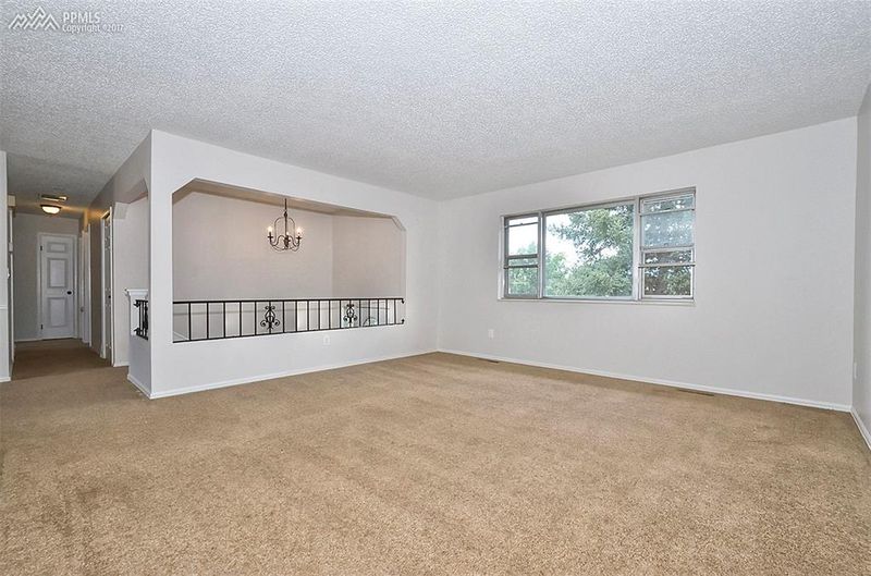 3360 W Montebello Dr, Colorado Springs, CO 80918