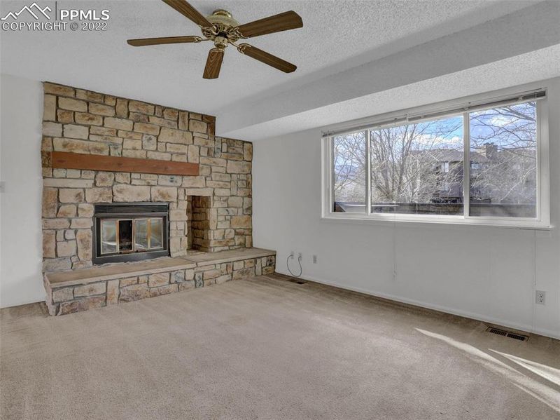 3375 Capstan Way, Colorado Springs, CO 80906