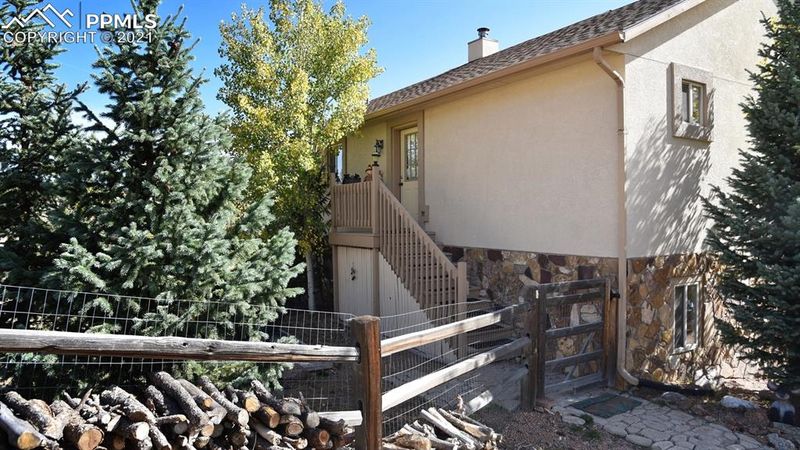 34 Beaver Lake Cir, Divide, CO 80814