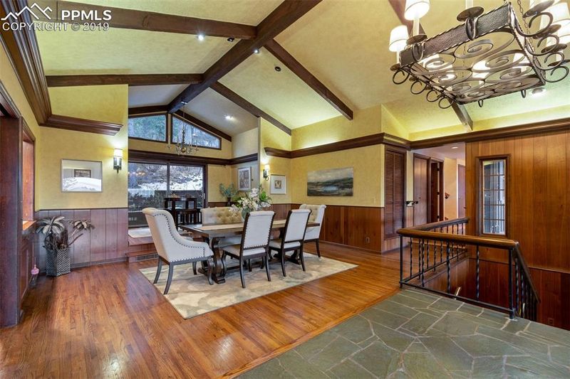 34 Upland Rd, Colorado Springs, CO 80906