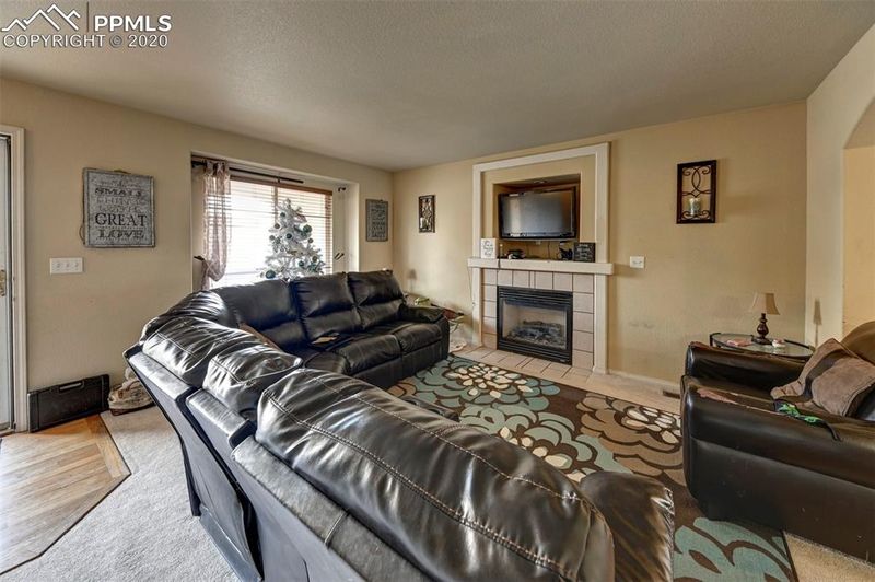 3404 Viero Dr, Colorado Springs, CO 80916