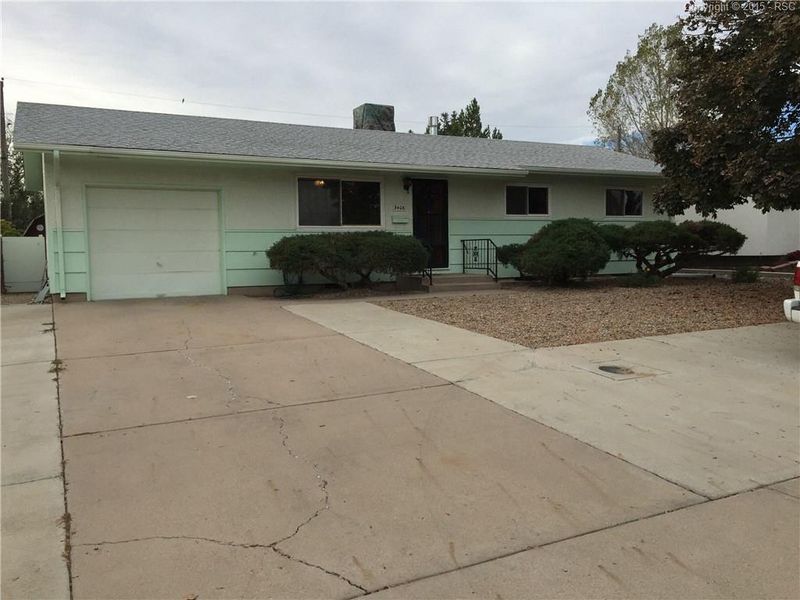 3406 Lancaster Dr, Pueblo, CO 81005