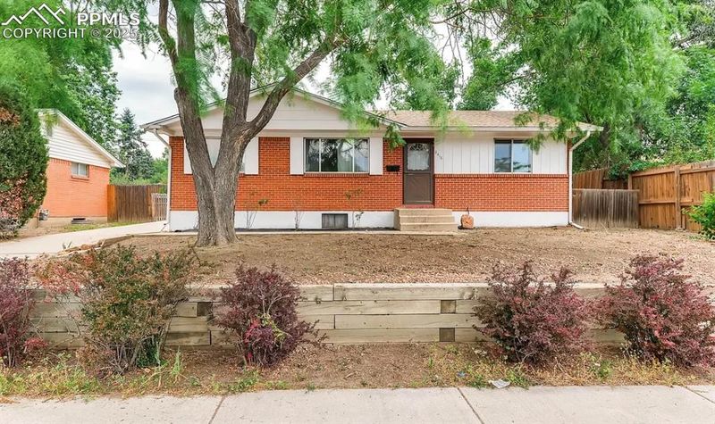3416 Constitution Ave, Colorado Springs, CO 80909
