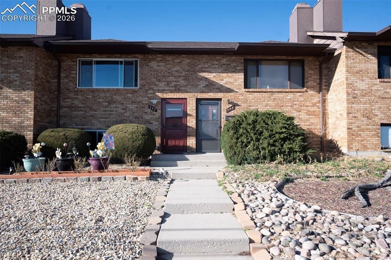 342 Mount View Ln, Colorado Springs, CO 80907