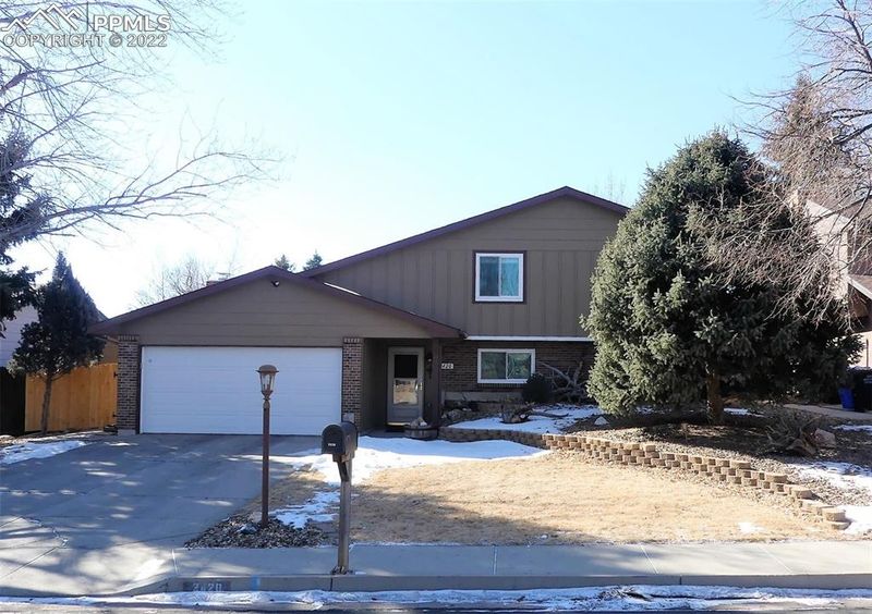 3420 Monarch Pass Dr, Colorado Springs, CO 80917