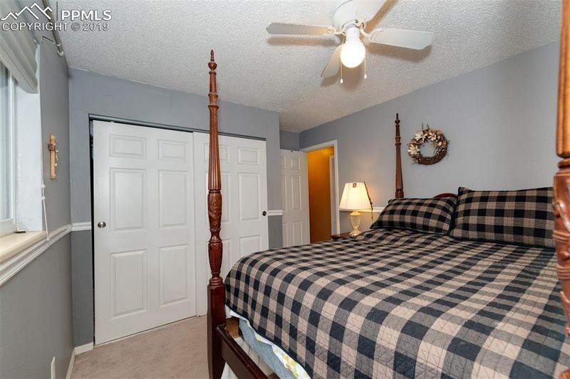 3420 Oro Blanco Dr, Colorado Springs, CO 80917