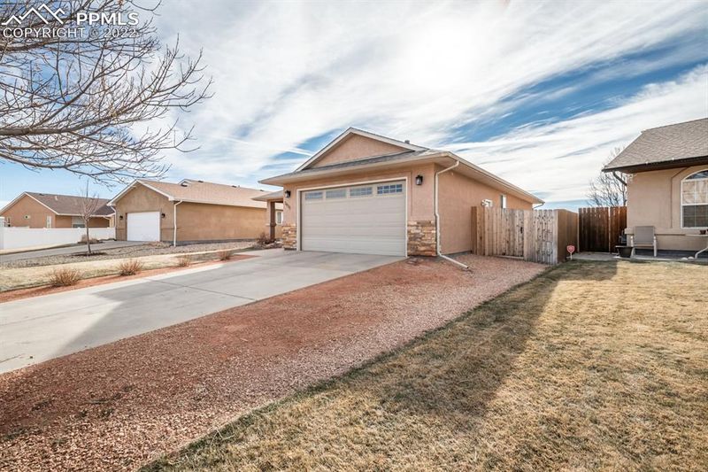 3436 Pheasant Ln, Pueblo, CO 81005