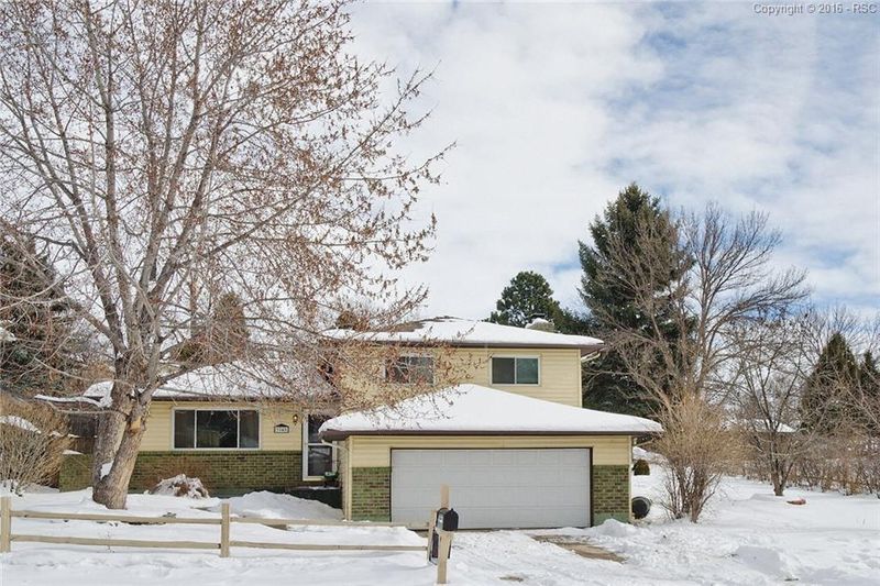 3445 E Nonchalant Cir, Colorado Springs, CO 80917