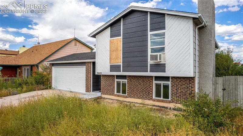 3445 Post Oak Dr, Colorado Springs, CO 80916