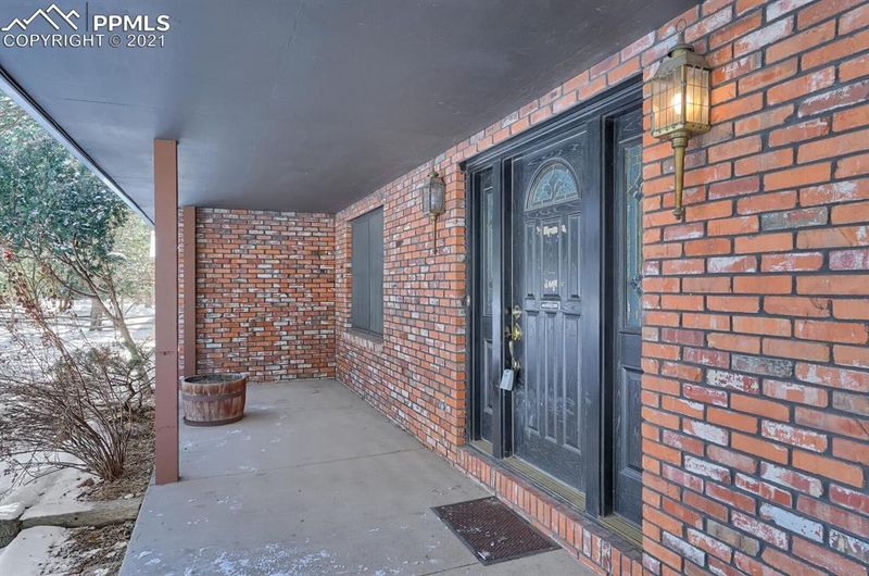 345 Buckeye Dr, Colorado Springs, CO 80919